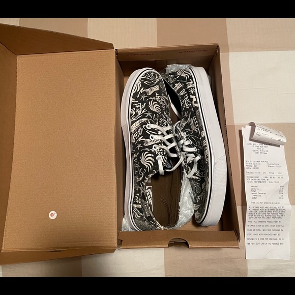 Vans - Picture 2 of 3